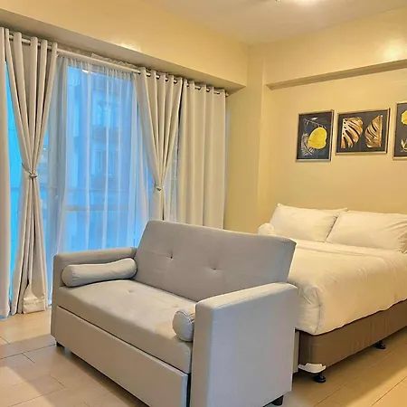 Big Studio Condo Across Manila Airport Naia T3 With Wifi