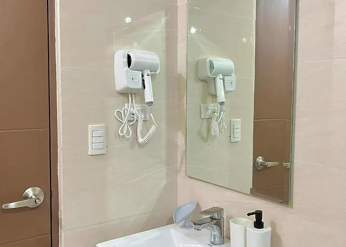 公寓式飯店 Big Across Airport Naia T3 With Wifi